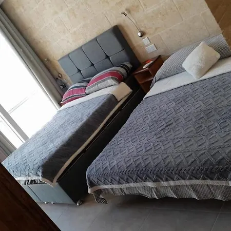 Ta Naqcil Alloggio in famiglia Xagħra